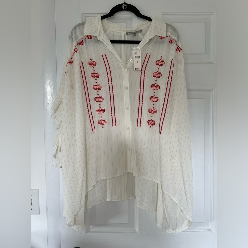 Danielrainn Women’s Top - Size M